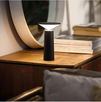 LED Desk Lamp (B) | AenZay Homes