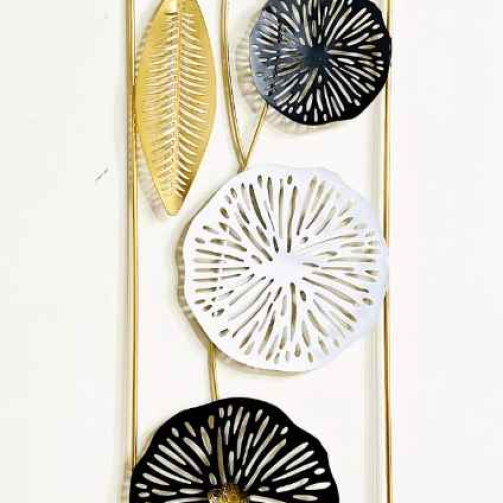 Leaf Metal Wall Hanging