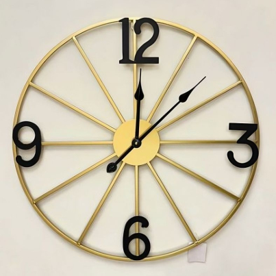 Wheel wall clock