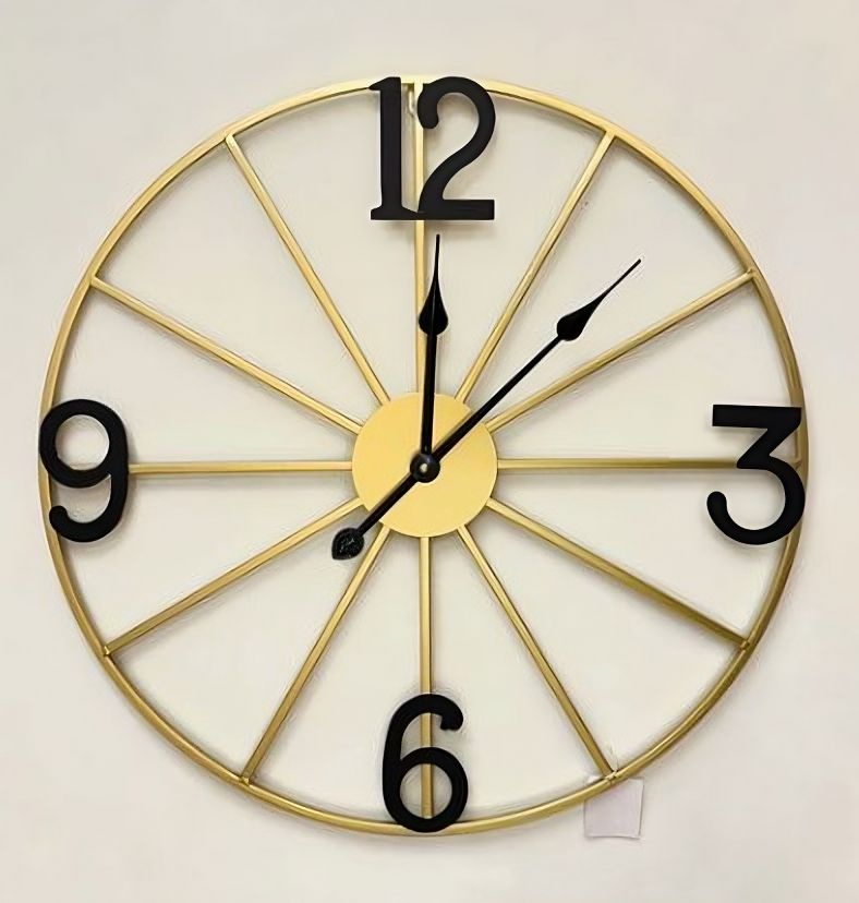 Wheel Wall Clock AenZay Homes